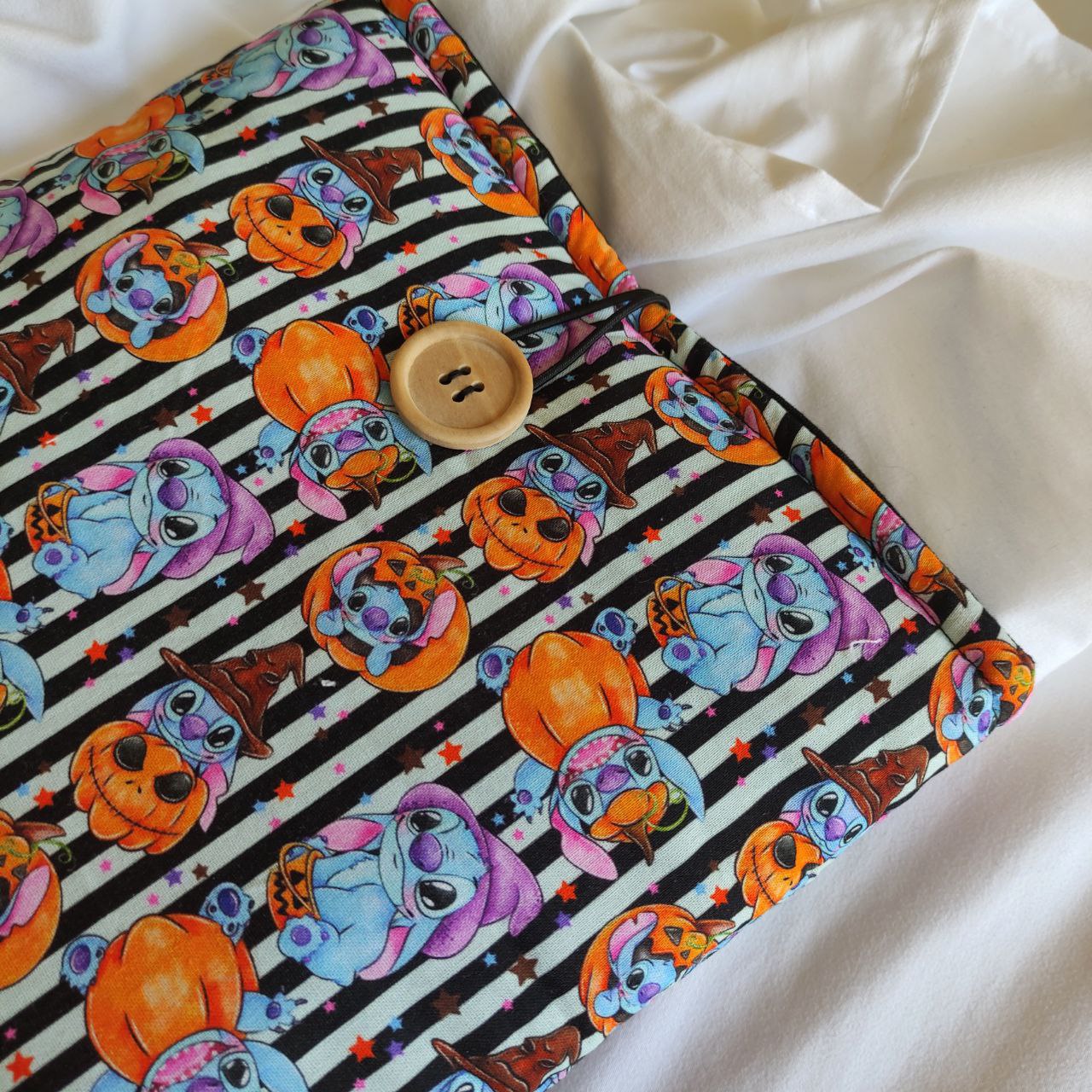 Detalle del estampado de la funda para libro electrónico