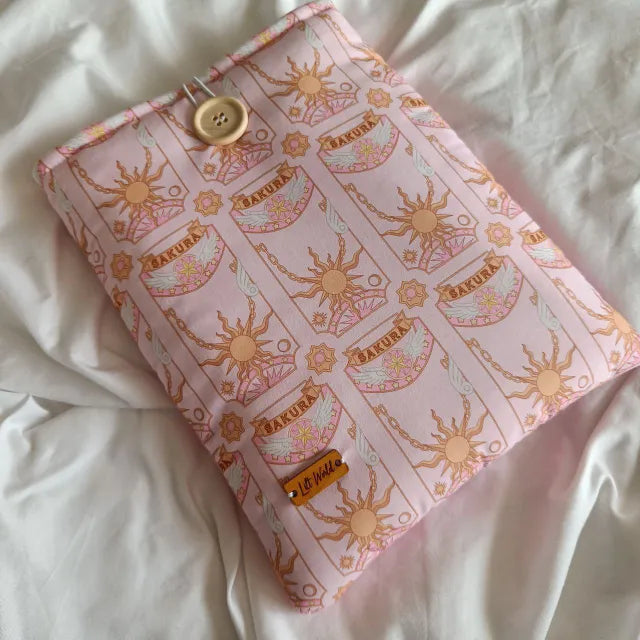 Funda de tela acolchada para libro y Kindle con diseño rosa de Sakura, Cazadora de Cartas.