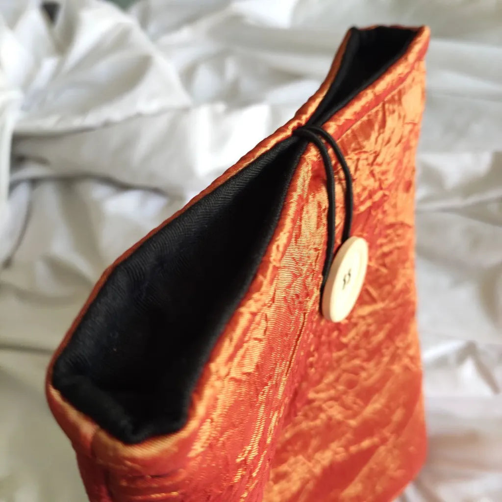 Funda de tela naranja para libro y ebook
