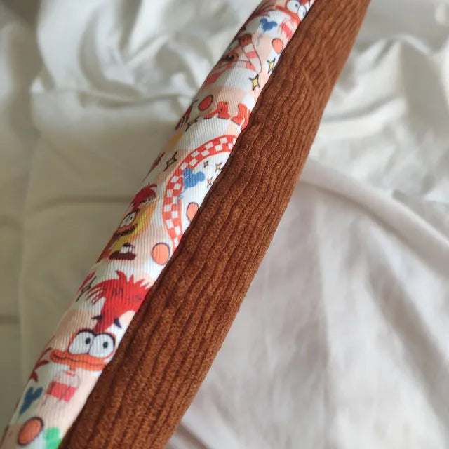 Funda ajustable para libros y ebook de ansiedad del revés 2