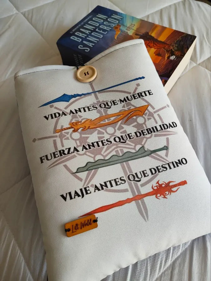 funda de tela para ebook con cierre de botón de madera