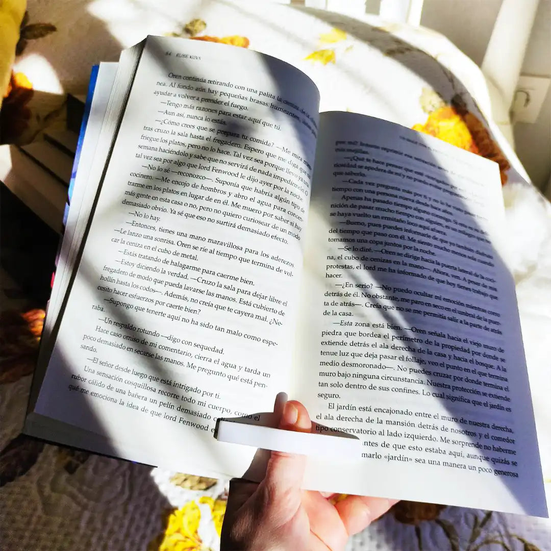 Sujeta páginas para libro Bastis