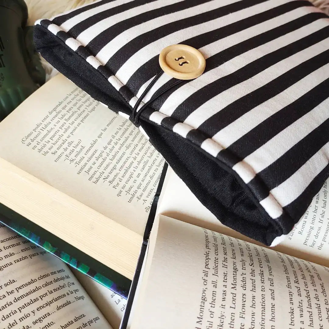 funda de tela para libro beetlejuice