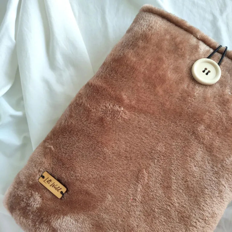 funda de tela acolchada para libro furry