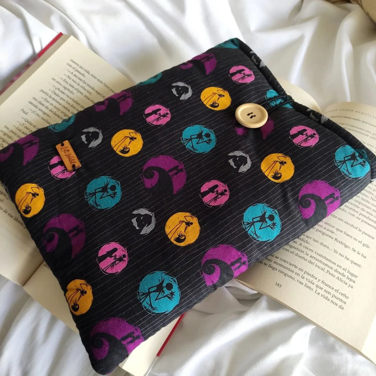 funda para libro y kindle con diseño gótico oscuro