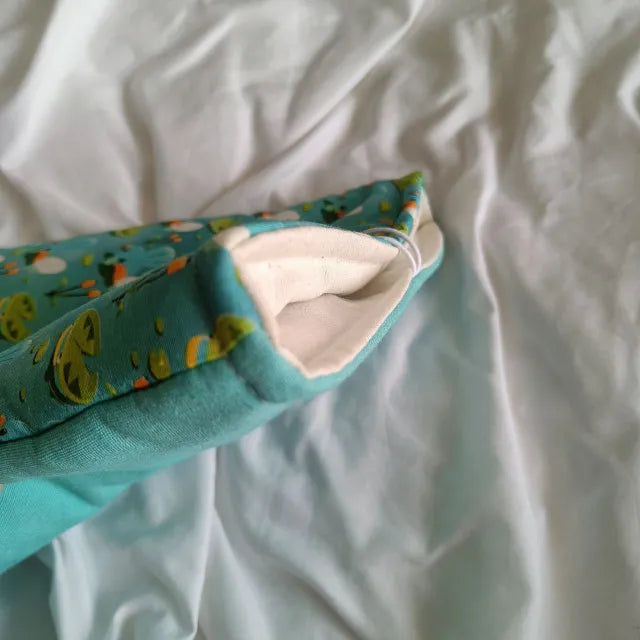 Diseño de funda para libro electrónico inspirado en el agua