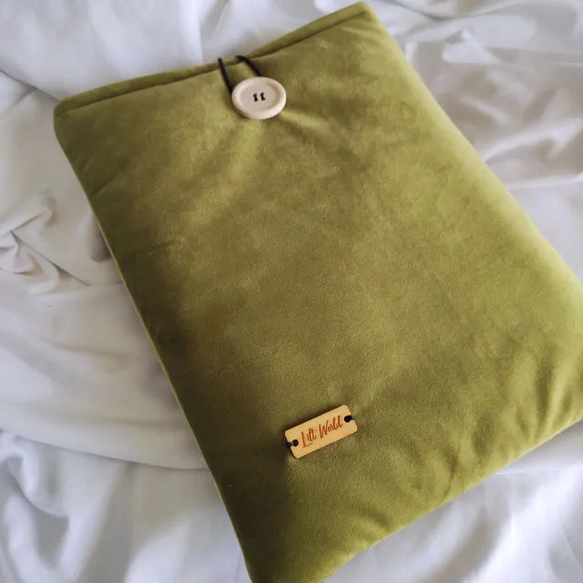 funda de tela de terciopelo verde para libro y kindle