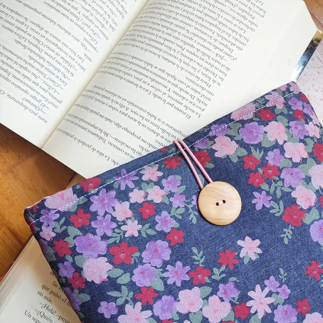 Funda Libro Acolchada con bolsillo - Libros con Vidas