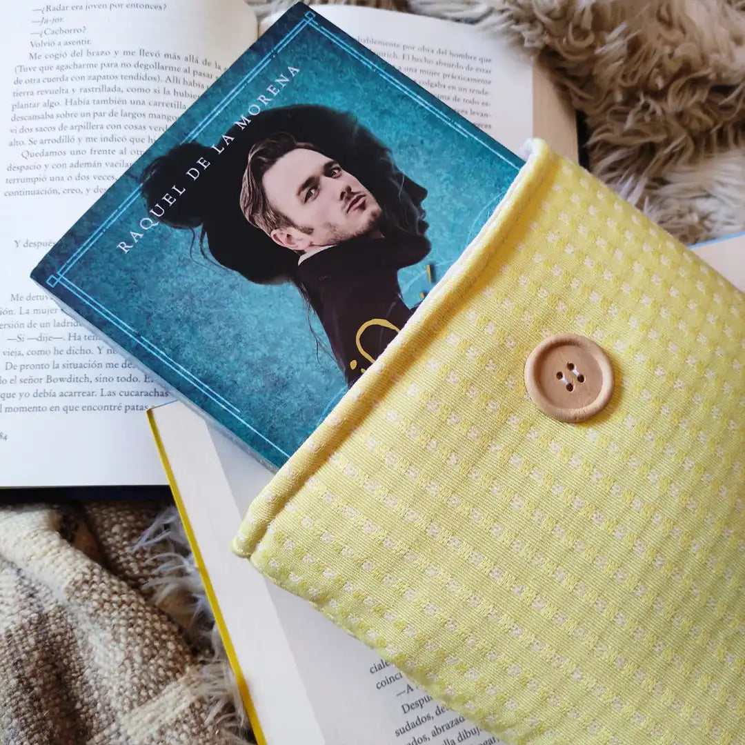 Funda de tela para libro vichy amarillo