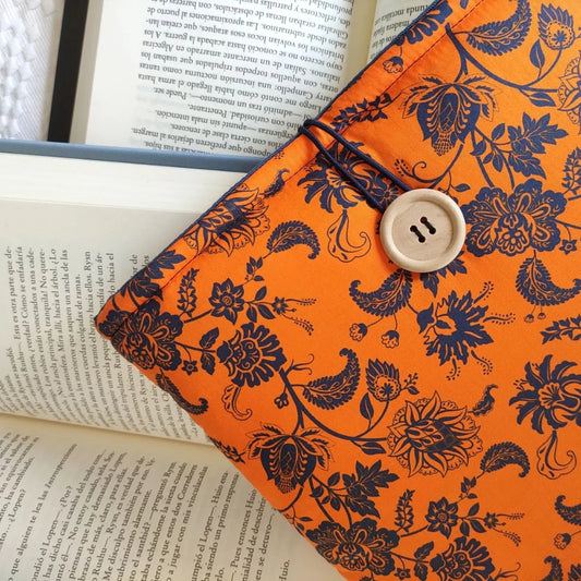 funda para libro naranja con flores