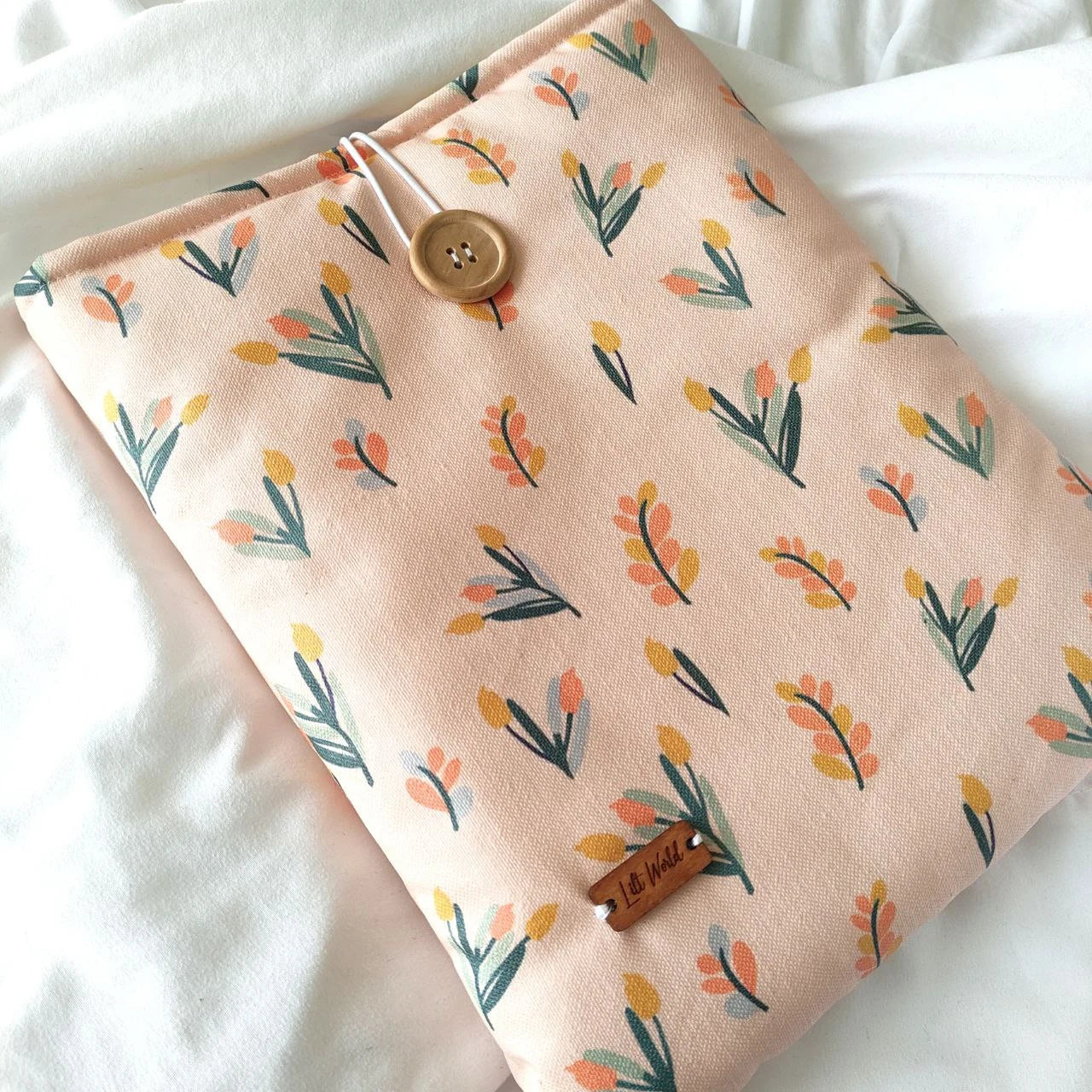 funda para libro de tela impermeable y tulipanes