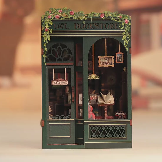 Vídeo demostrativo del proceso de montaje paso a paso y del funcionamiento de la iluminación LED del Book Nook Owl Bookstore terminado.