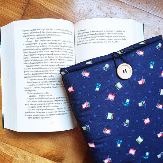 funda de tela para libro de stranger