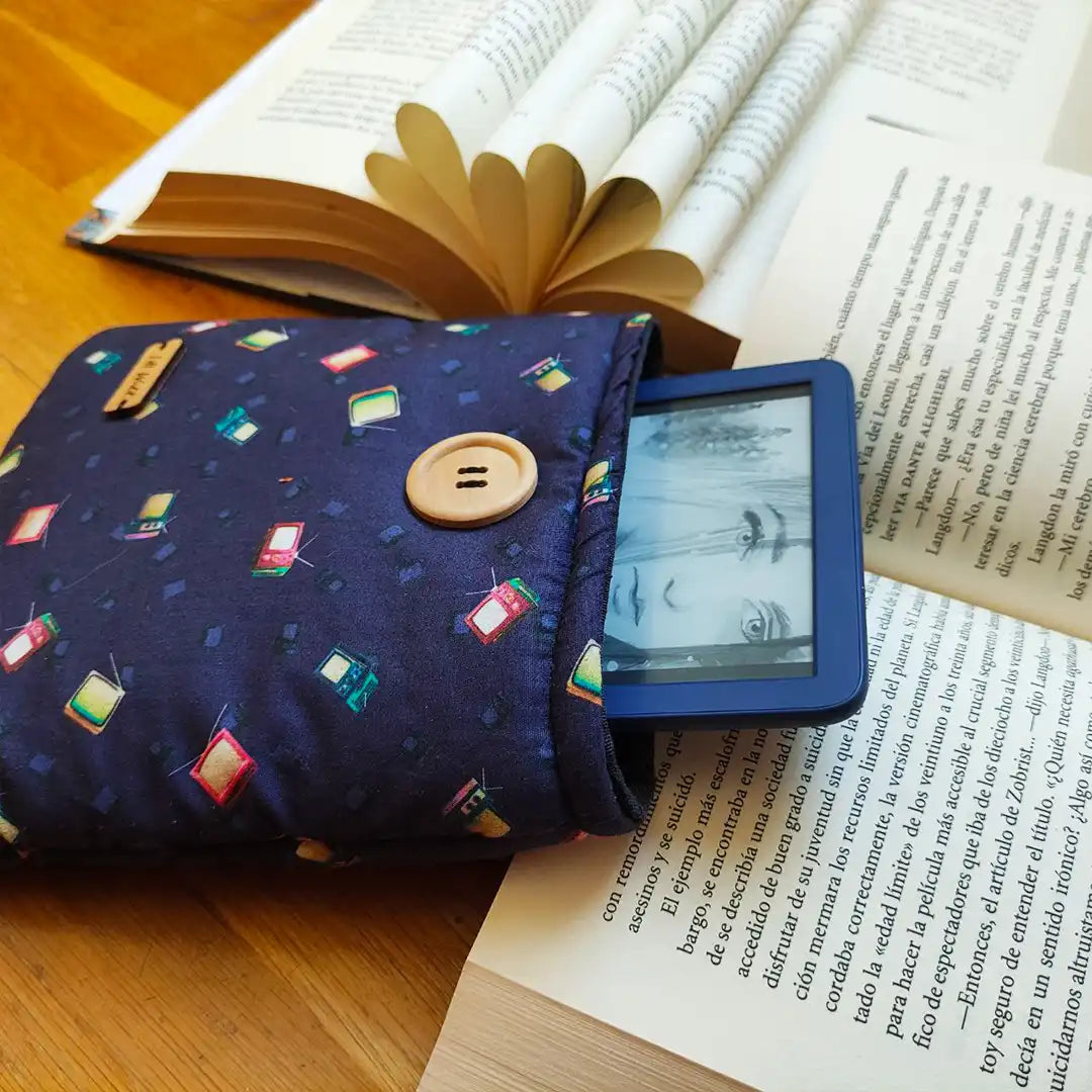 funda de tela para kindle de stranger things