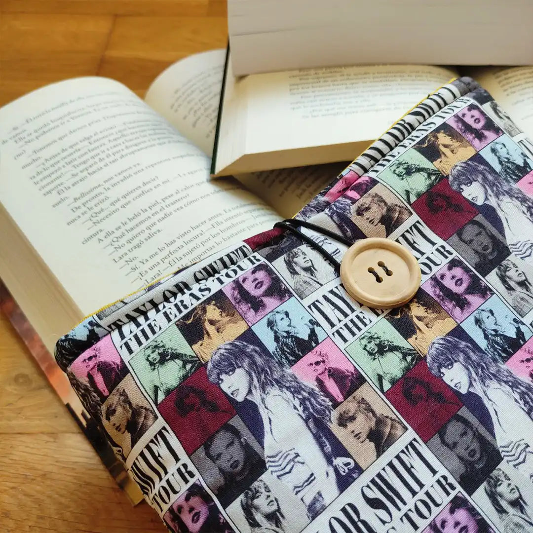 funda de tela para libro inspirada en Taylor Swift